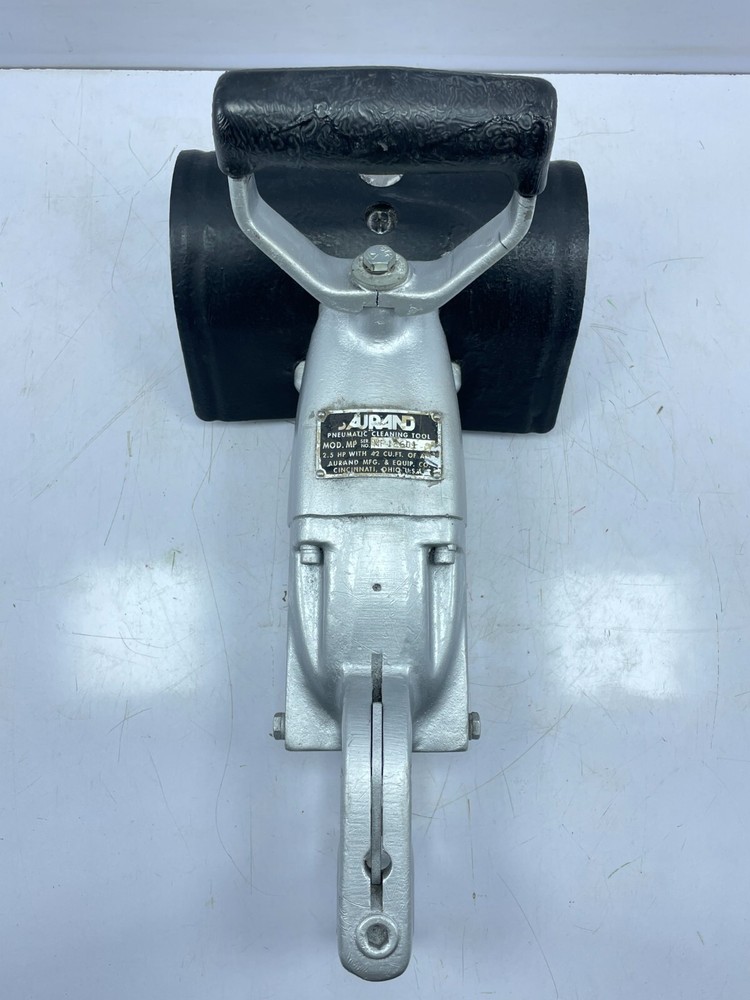 Aurand MP-12601 Pneumatic Deck Scaler Paint Rust Remove Surface Cleaning Tool