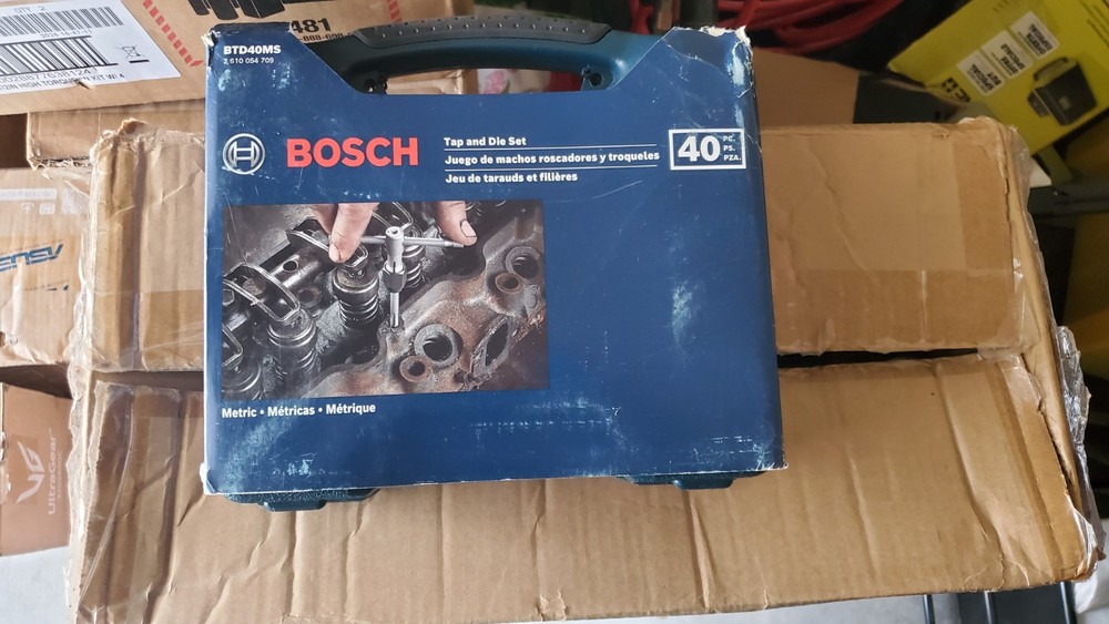 NEW BOSCH BTD40S Tap/Die Set,40pc