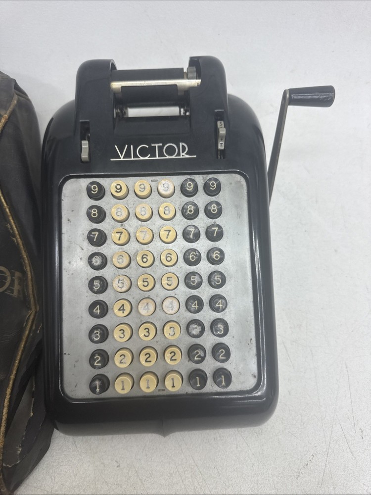VINTAGE ADDING MACHINE HAND CRANK VICTOR 6 COLUMN