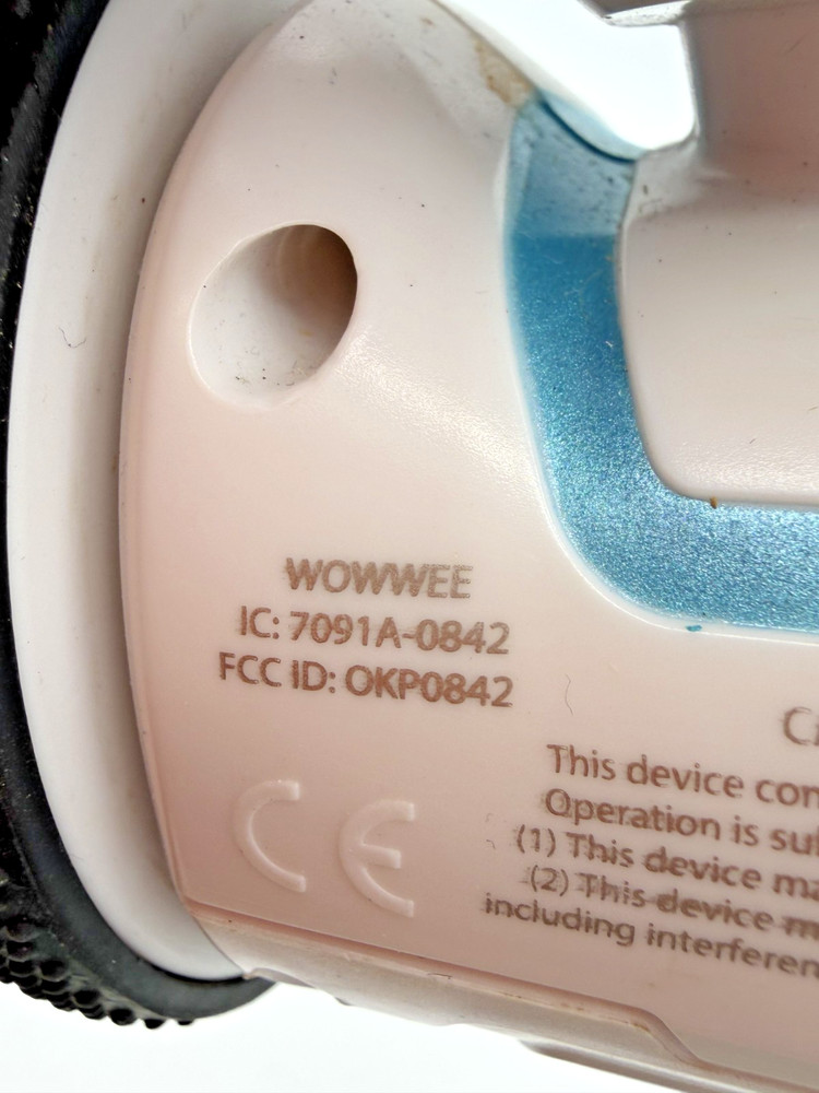 MiP Robot Arcade WOWWEE Model: 0842 Robot by Bluetooth App Control ROBOT ONLY