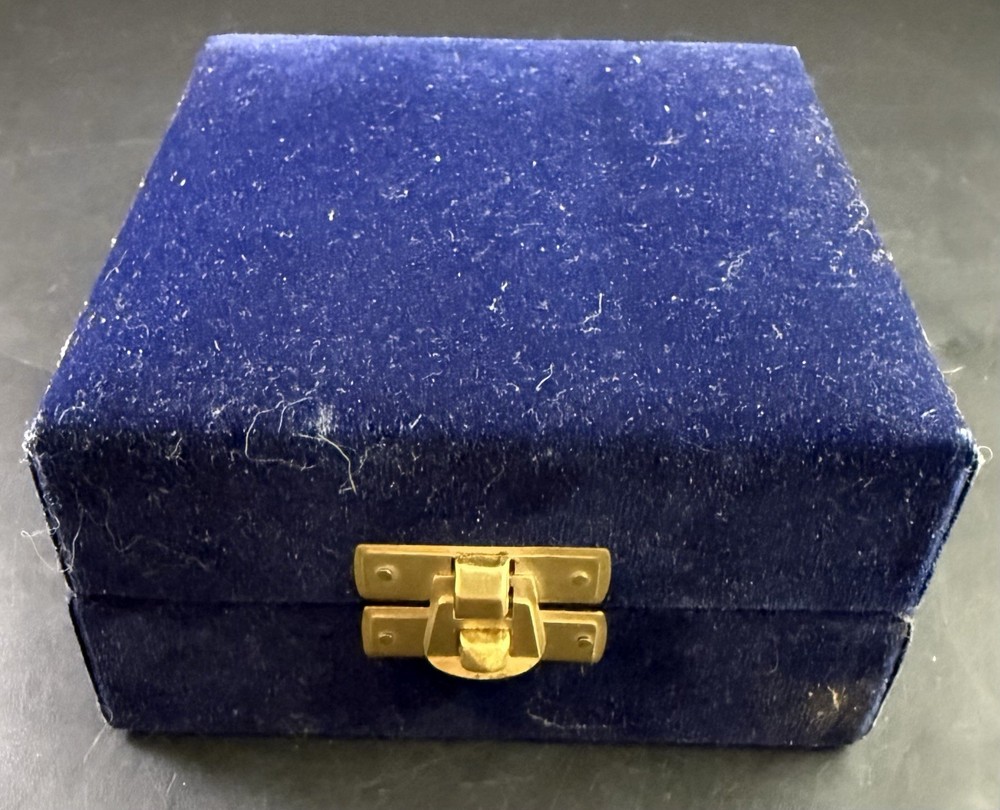 Vintage Pendent Watch Ve7