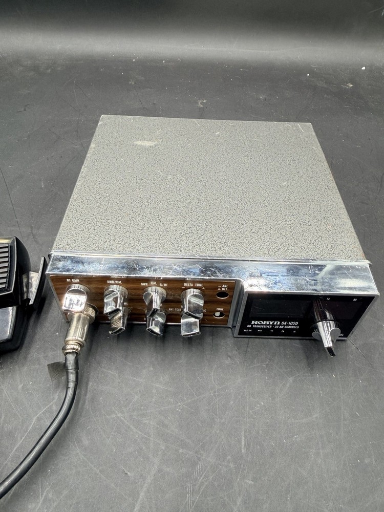 1978v Robyn SX-102D CB Transceiver UNTESTED