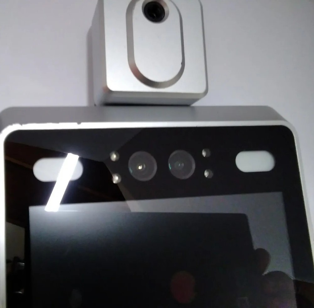 Automatic Face Recognition Temperature Measurements Scanner