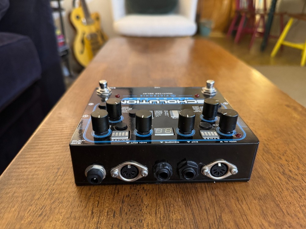 Pigtronix Echolution2 Ultra Pro Multi-Tap Delay Guitar Effect Pedal & Remote