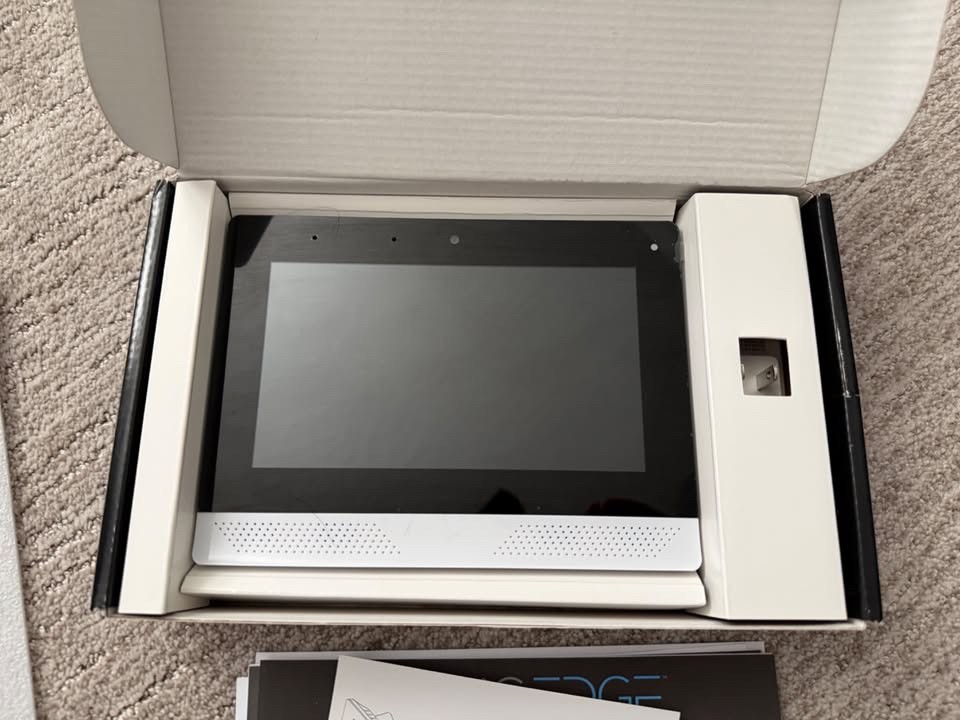 2GIG Edge Complete Smart Security Bundle - Encrypted E-Series Z-Wave Plus