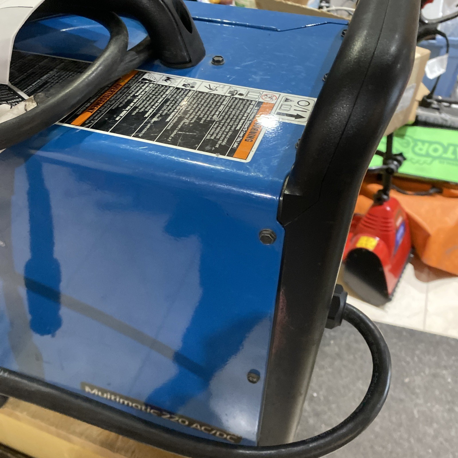 MILLER ELECTRIC 907757 MILLER Multimatic 220 AC/DC Multiprocess Welder