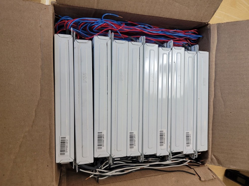 Advance by Signify Xitanium