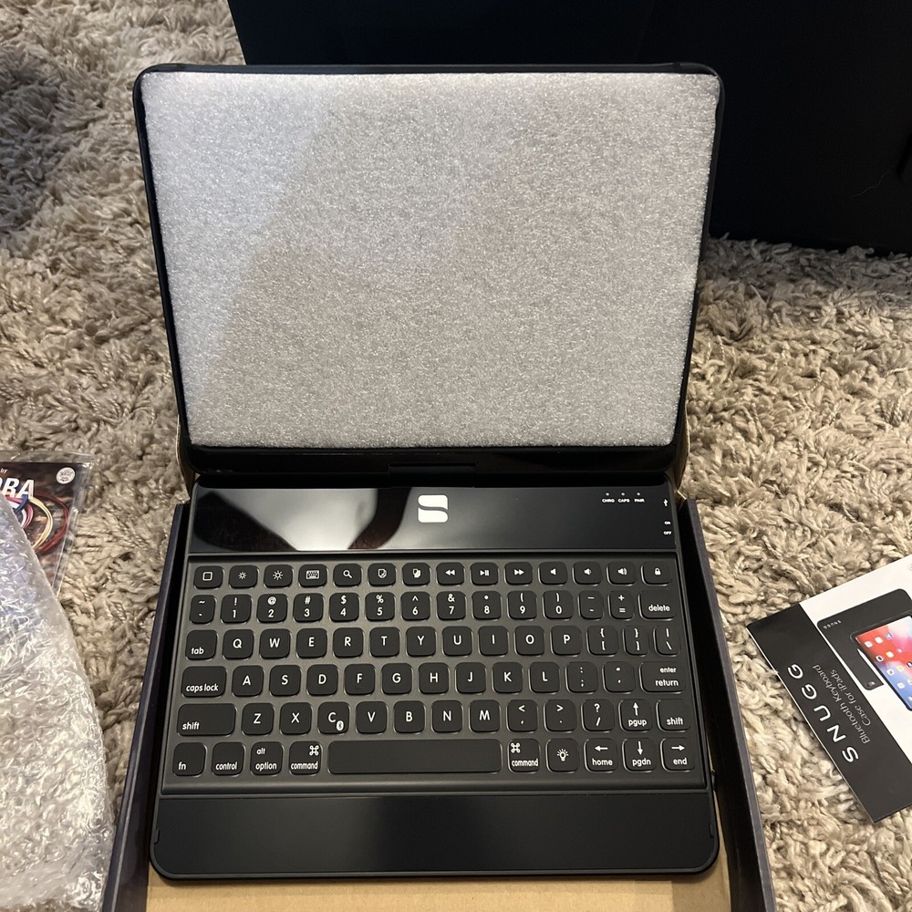 SNUGG iPad Keyboard Pro 11 Wireless Bluetooth Keyboard Case Cover