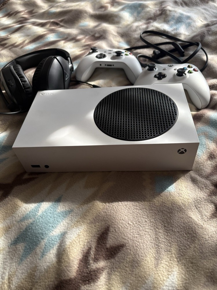 Microsoft Xbox Series S Bundle w/ 2 Controllers, Turtle Beach Headset, Power Ca…
