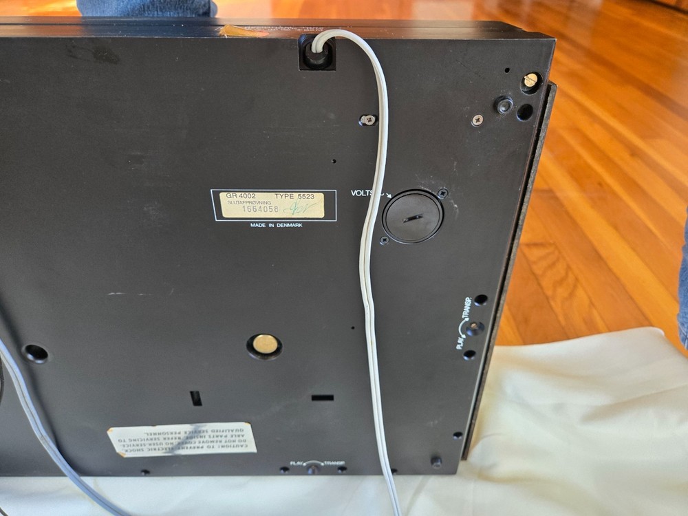 Bang & Olufsen Beogram 4002 Turntable w/ Linear Tracking Arm