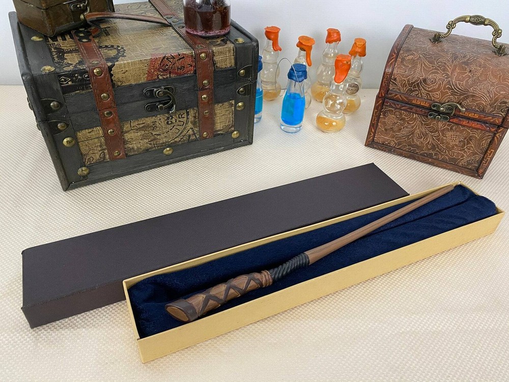 Solid Core Resin George Magic Wand, Costume Accessory with Gift Box