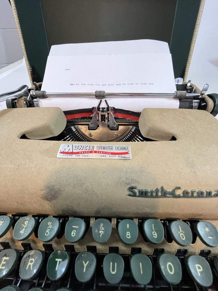 Smith Corona Typewriter With Carry Case Green Keys