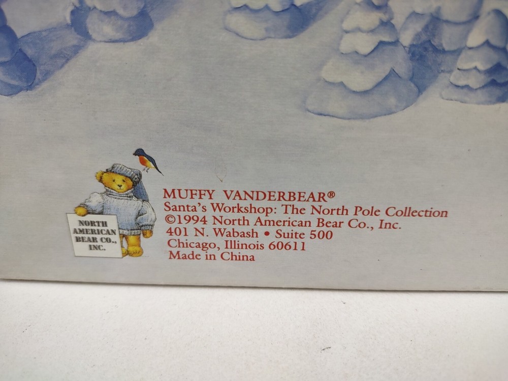 1994 Muffy Vanderbear snowdome Water Globe Santa’s Workshop
