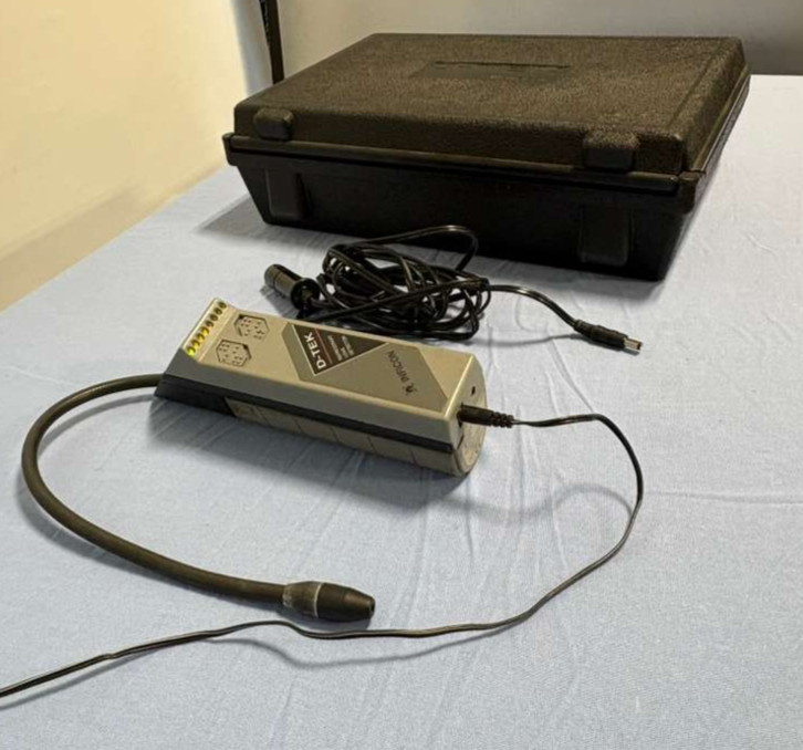 INFICON D-TEK Refrigerant Leak Detector w/ Case & Adapter