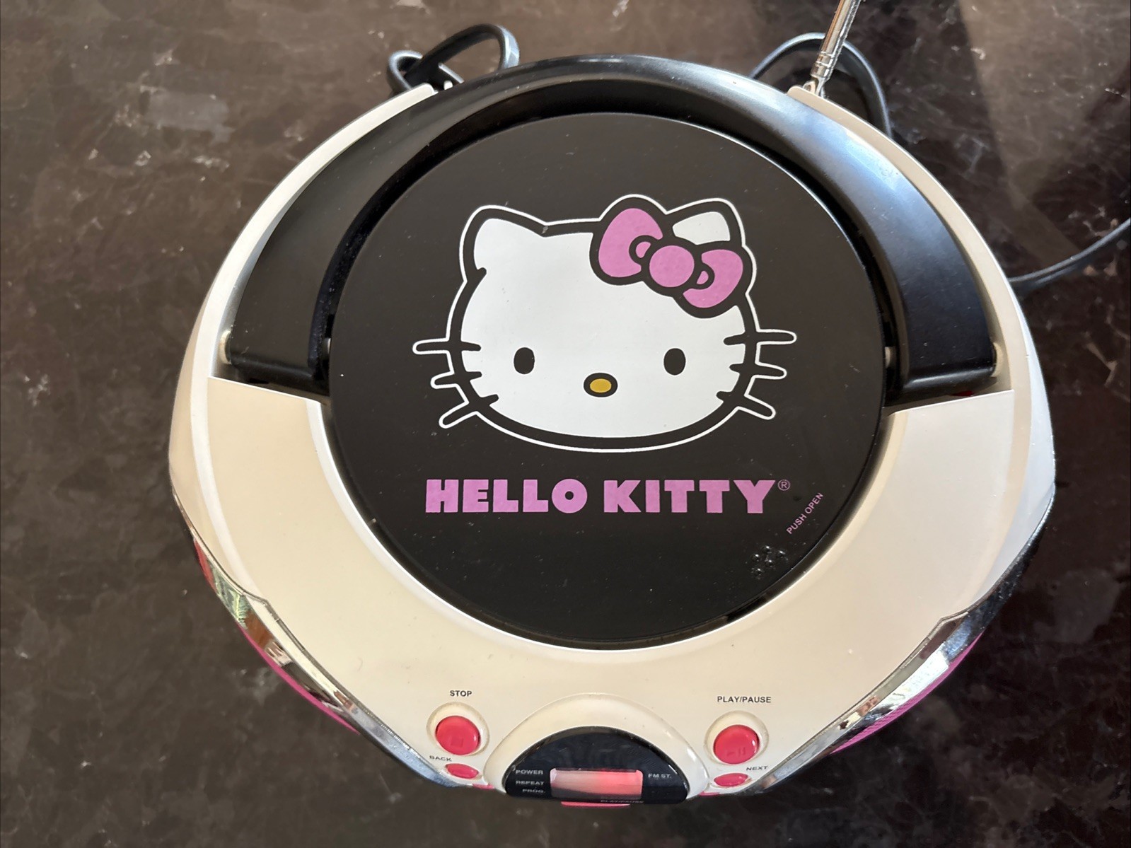 Hello Kitty CD Player Boombox AM/FM Radio KT2026MBY 2013 -Tested Works
