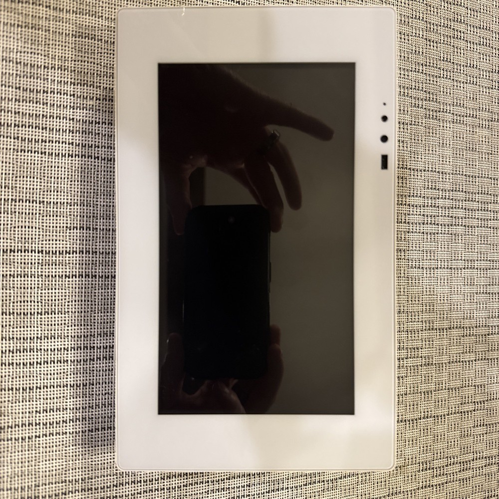 TP7 Touch Screen Control Panel Core Brands White TESTED AND WORKING
