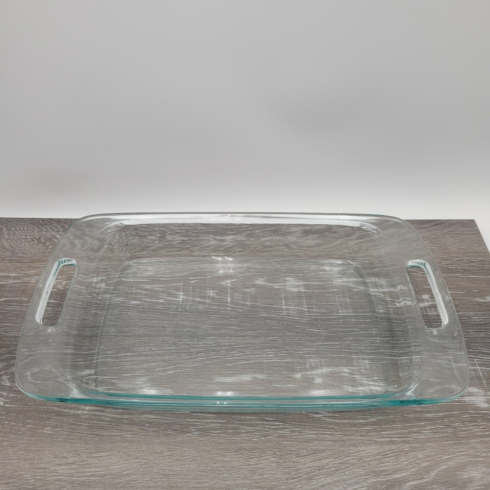 pyrex Baking Dish 9x13 C233 15 17