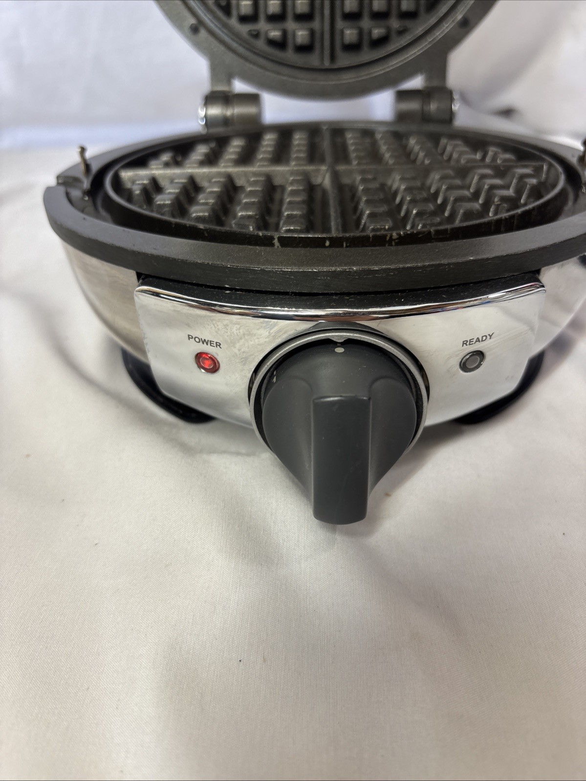 All-Clad Stainless Steel Classic Round Waffle Maker Type 6071