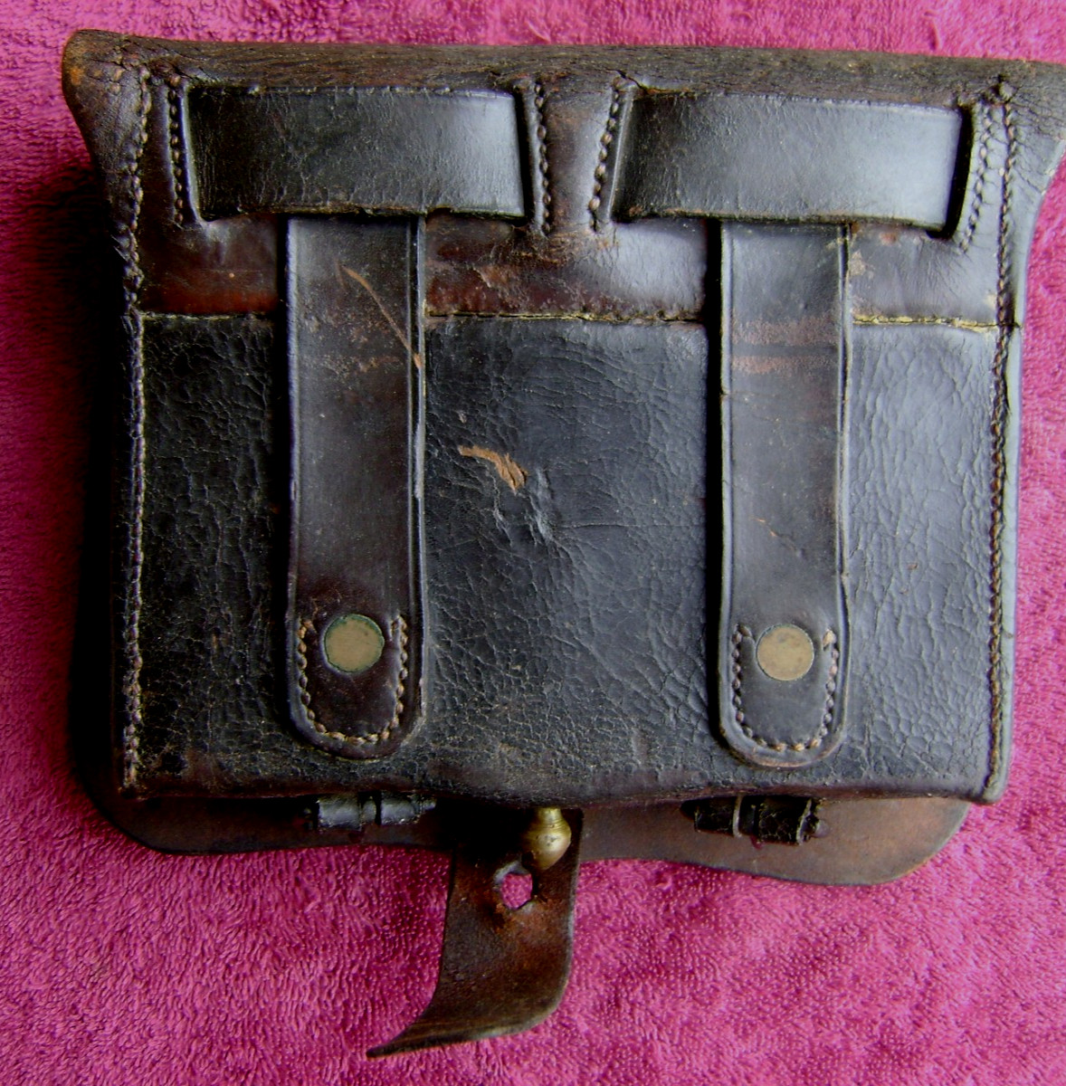 ORIGINAL US CIVIL WAR MODEL 1864 CARTRIDGE BOX w/TINS