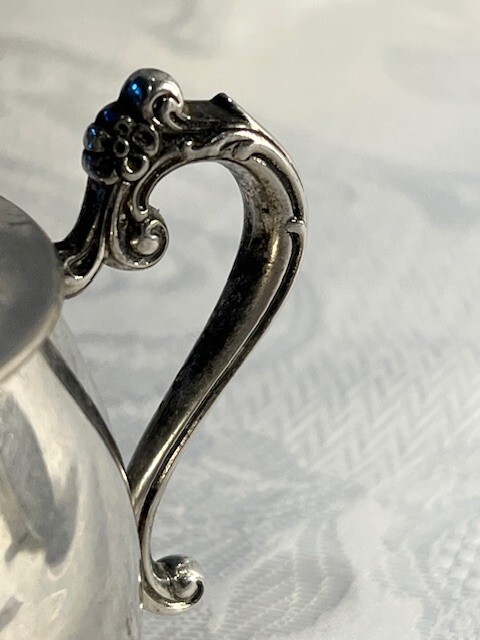 Decorative Sugar Bowl with lid