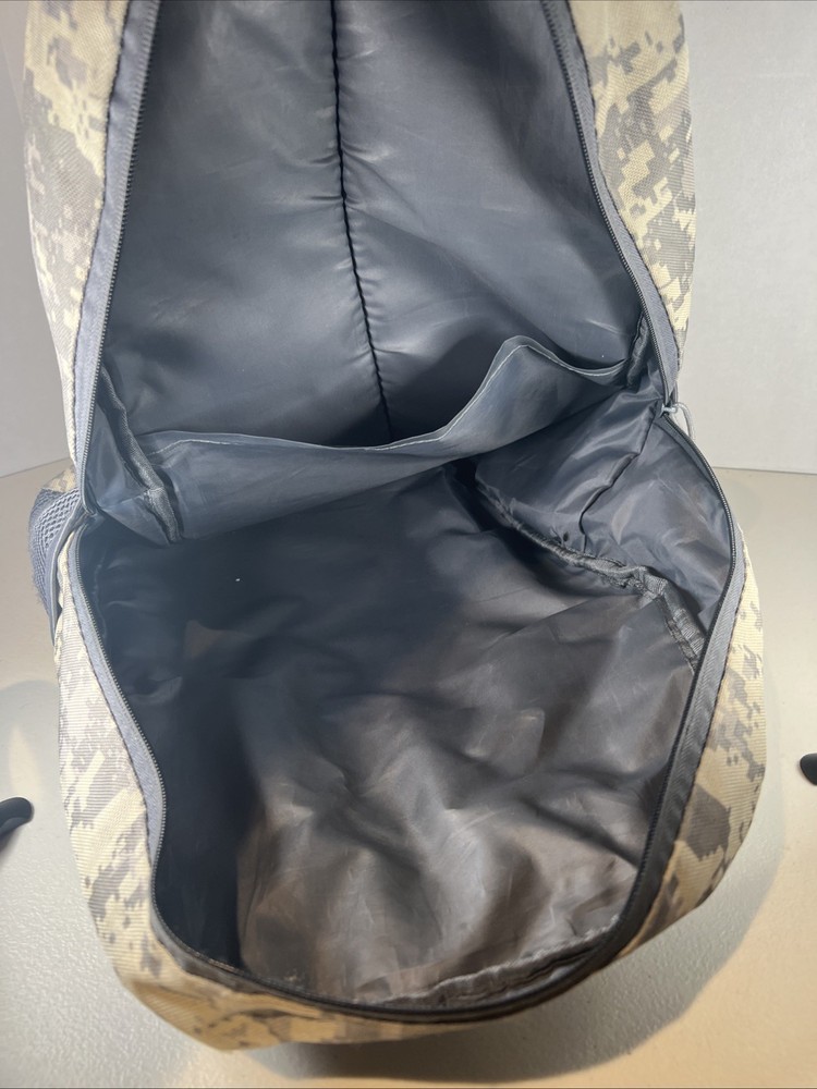 U.S. Army Light Weight Nylon Digital Como Back Pack