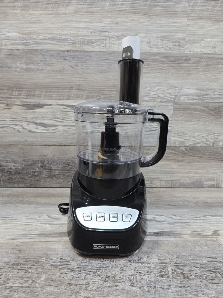 Black & Decker 8 Cup Food Processor FP4100B 450 Watt (NEVER USED)