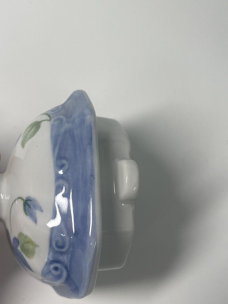 Teapot with Blue Morning Glory Pattern