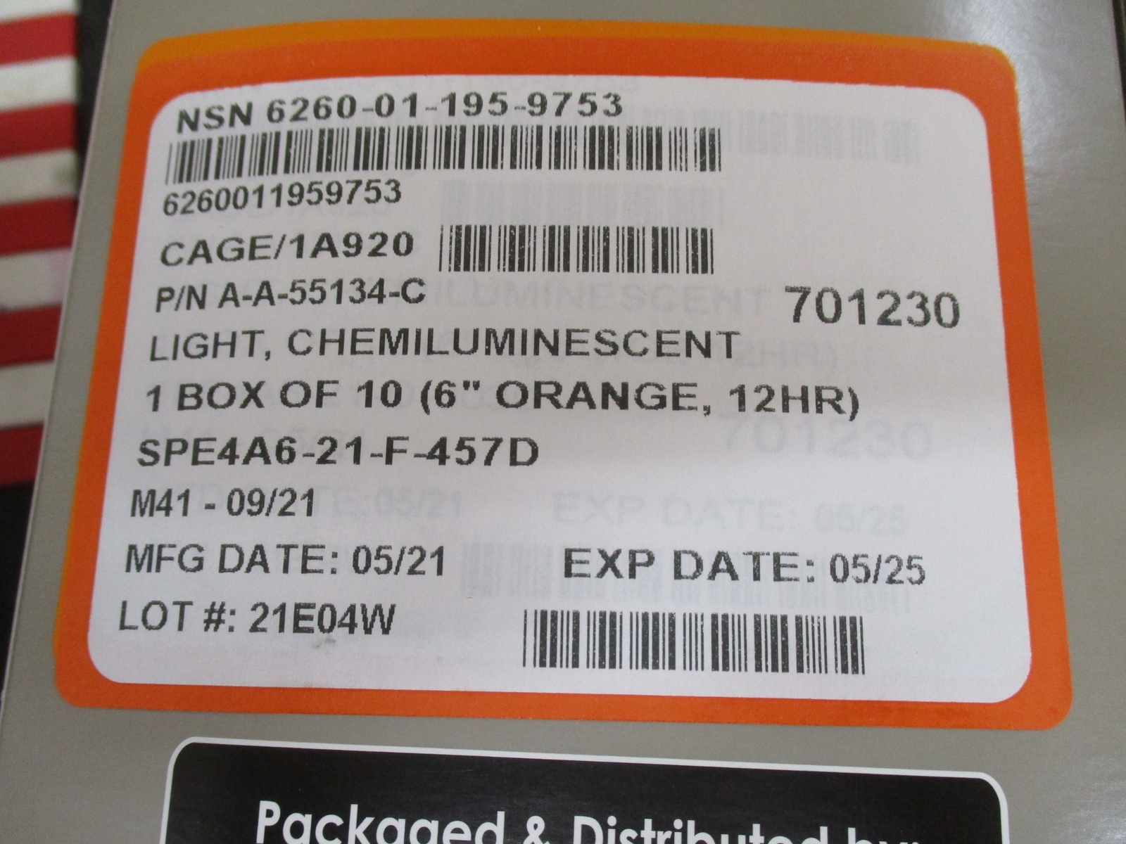 1 BOX 10 PACK CYALUME CHEMLIGHT LIGHT STICK GLOW STICKS ORANGE 12hr 6" EXP.2025