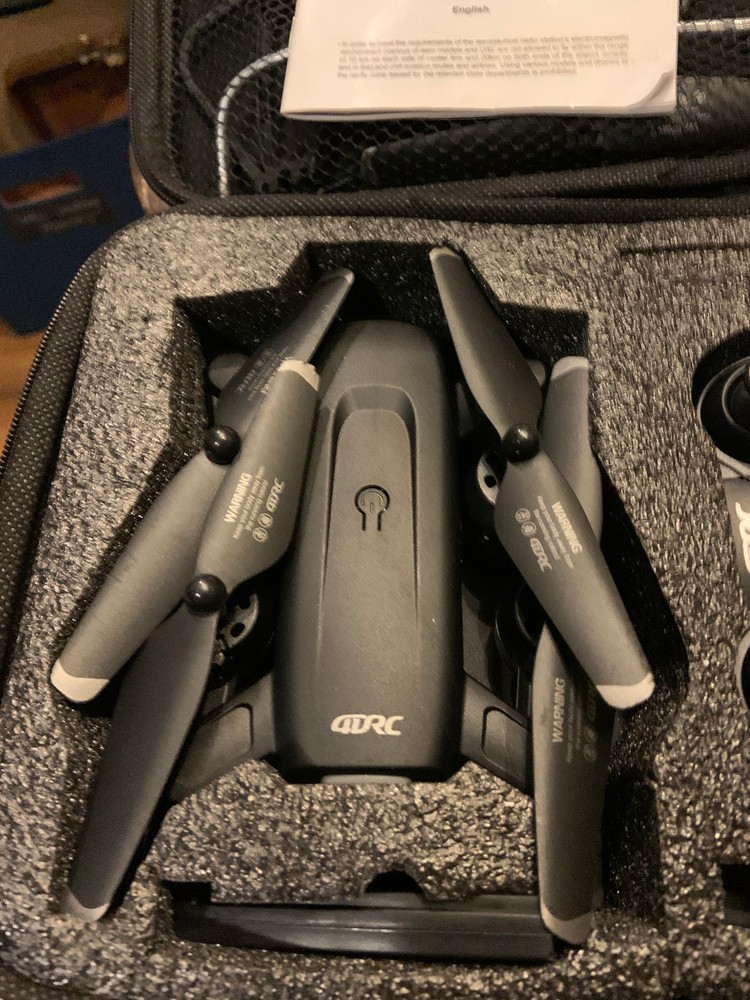4DRC 4D-V12 Drone / quadchopter in case