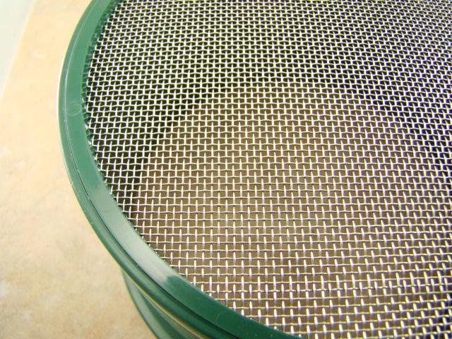 Stackable Plastic Sieve / 4 screens Classifying 1/4"-1/10"-1/20"-1/30" Mesh-Gold