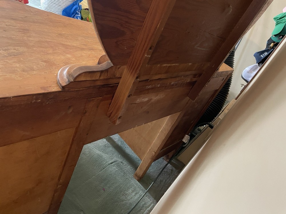 Antique vanity dressing table w/ round mirror