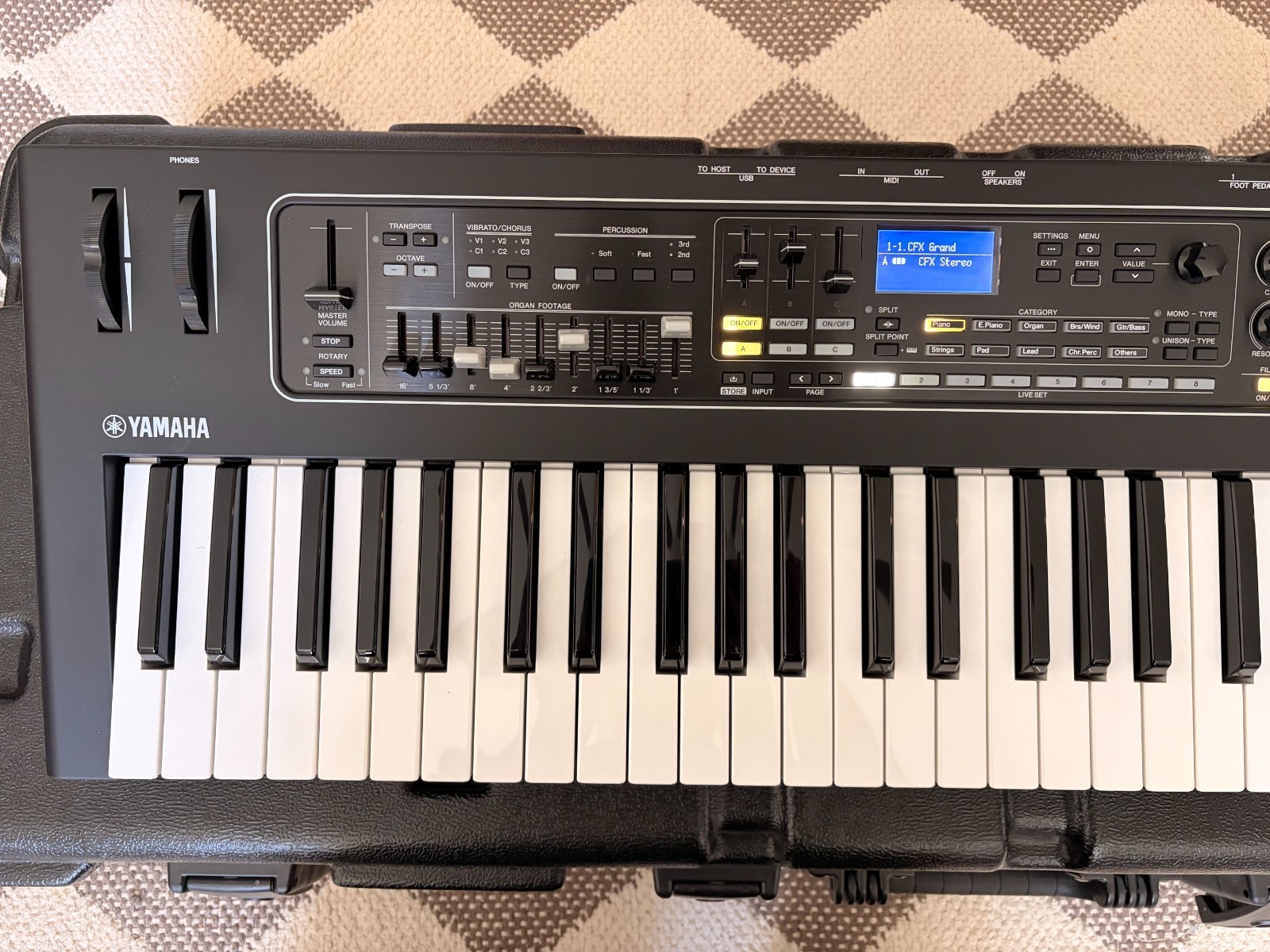 Yamaha CK61 61 Key Stage Piano Keyboard