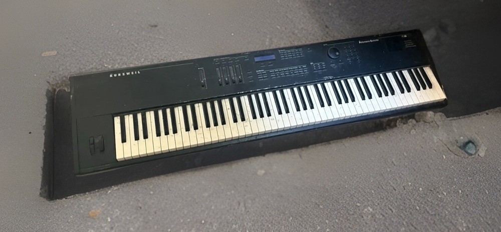 Kurzweil PC88 Performance Controller Weighted Electric Piano/Keyboard