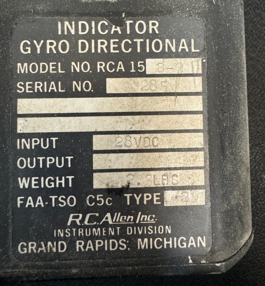 RC Allen Directional Gyro Indicator Model RCA15 B-9 - 28 Volt