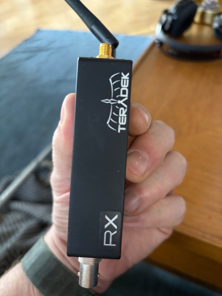 Teradek Cube-355 HD-SDI wireless video transmitter (rx)