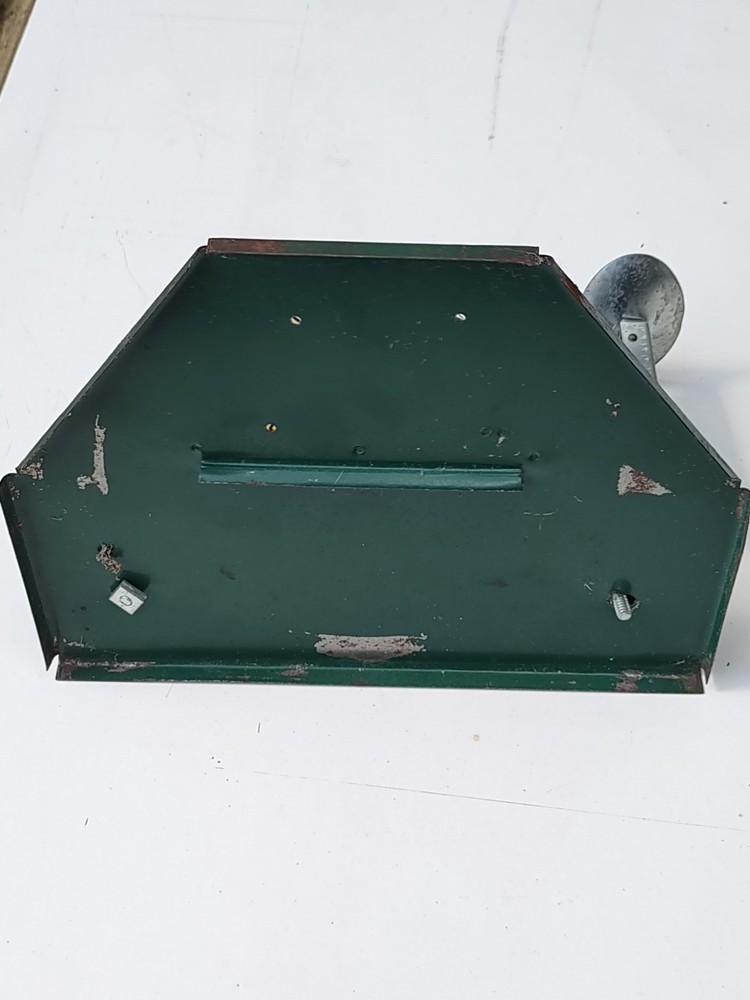 vintage green jiffy-way egg scale