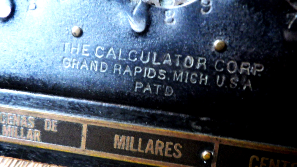 The CALCULATOR COMP -Antique Mechanical Adding Machine -Rare Original Stylus