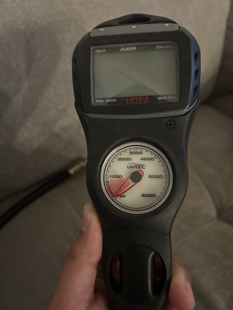 Uwatec scuba spg with dive computer