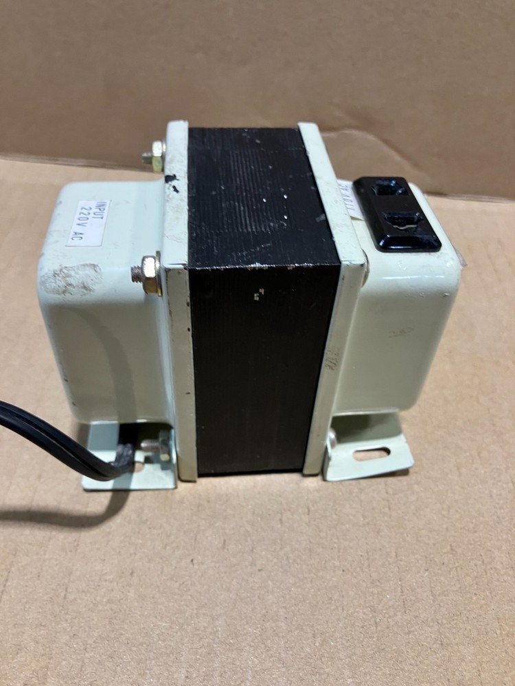 220-110V Step down converter model No.CR-200-D