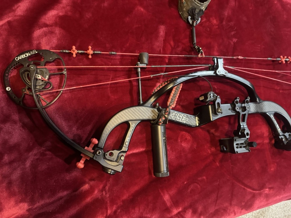 PSE Carbon Air EC Compound Bow 60 LBS