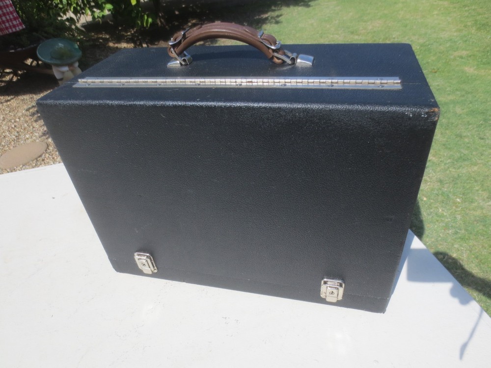 Vintage Pretto 3 Pistol Range Case NICE!