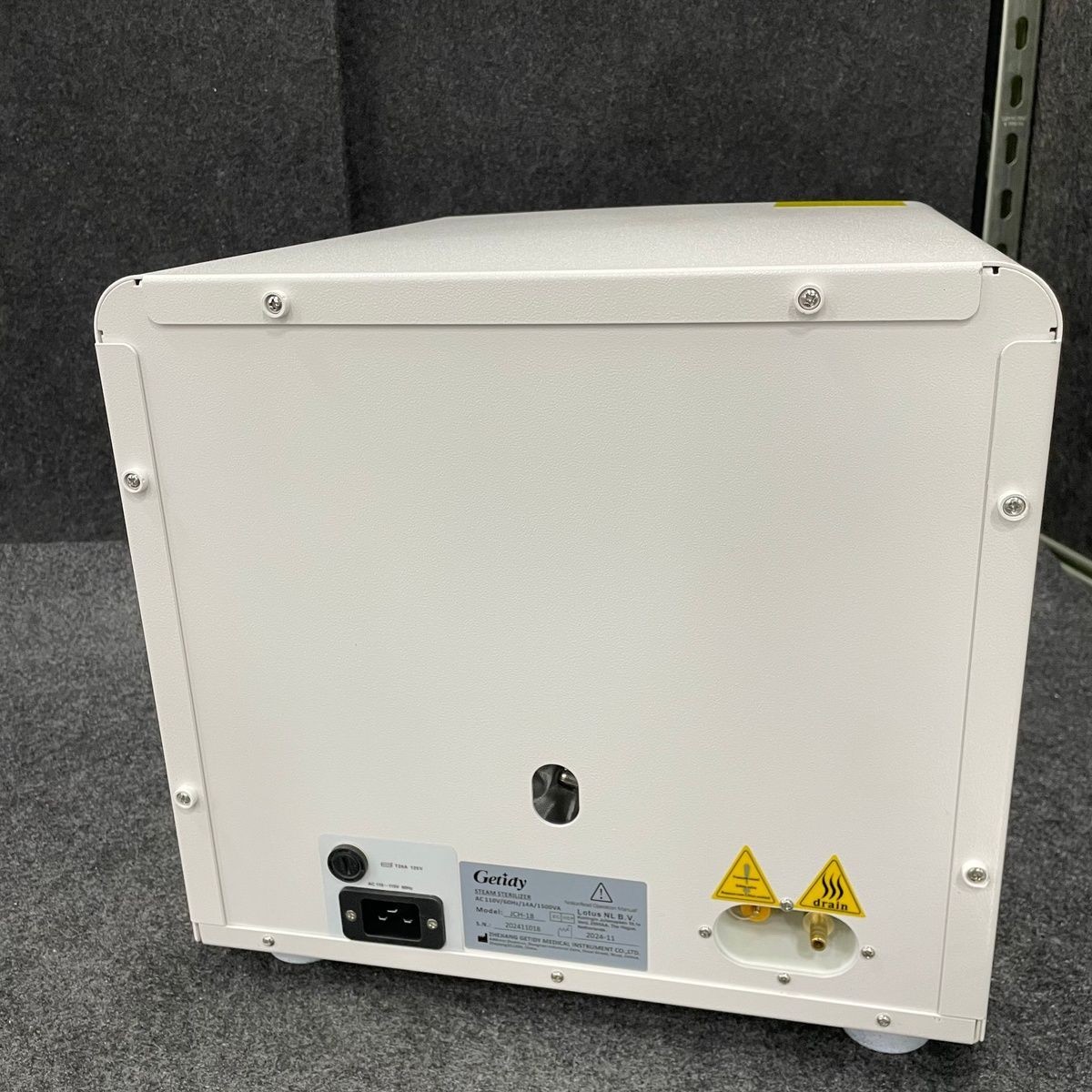 GETIDY JCH-18 Steam Sterilizer JC Series, 18 Liters, Used*