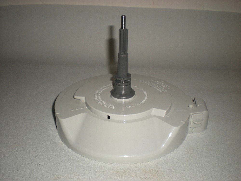 Cuisinart Stem Adapter Base For Core Elements Juicing Center FP-110 FP-130 145