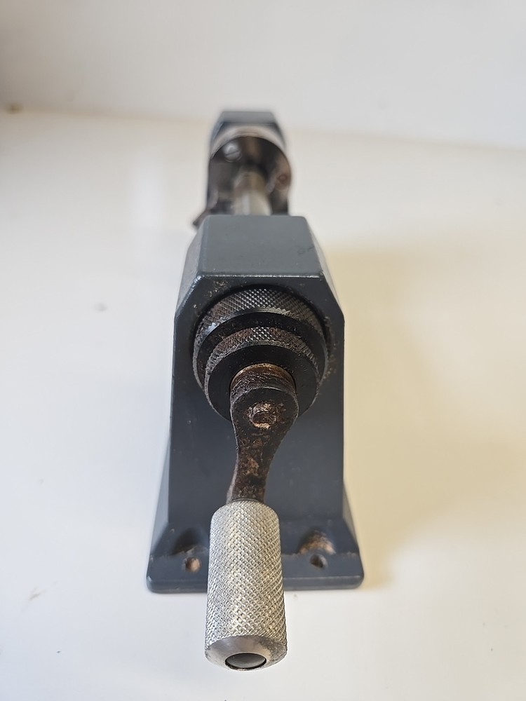 lyman universal case trimmer (Functional Poor Condition)