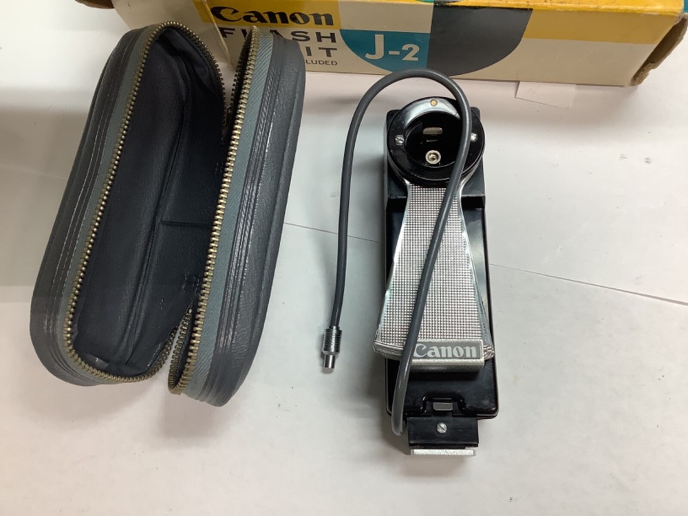 Rare Canon Flash Unit Model J-2 for Rangefinder Camera With Case/ Box