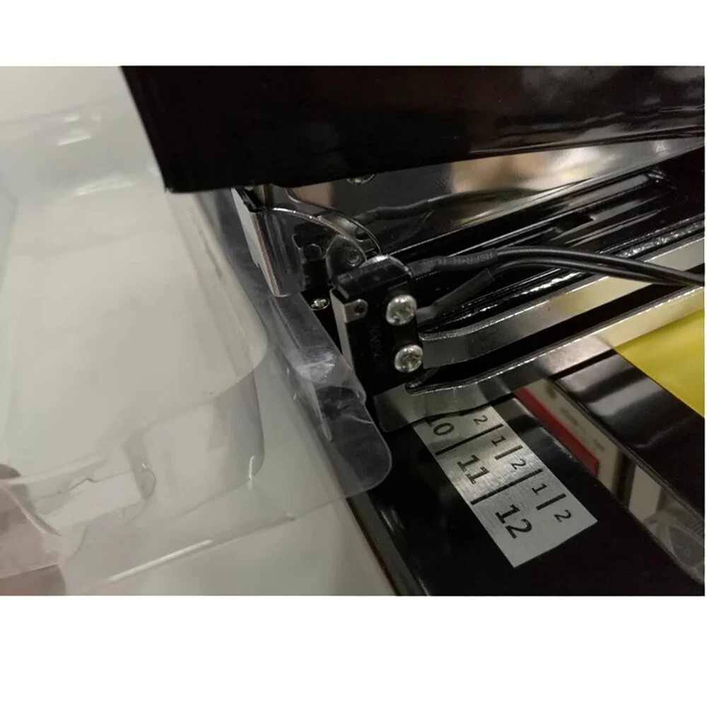 QD-P2 Pneumatic Double Head Automatic Stapler Industrial Auto Binding Machine