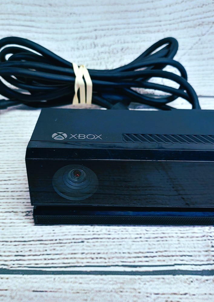 Genuine Microsoft Xbox One Kinect Wired Motion Sensor Black Model 1520 OEM