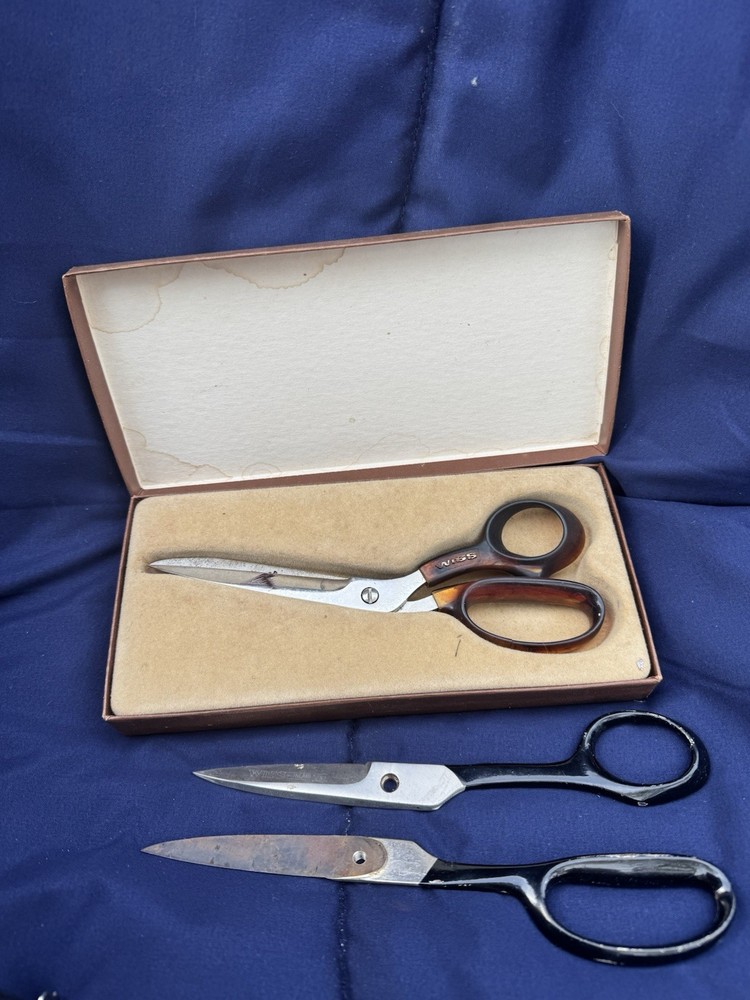 Vintage Wiss Pinking  Shears, Plus Additional Pair