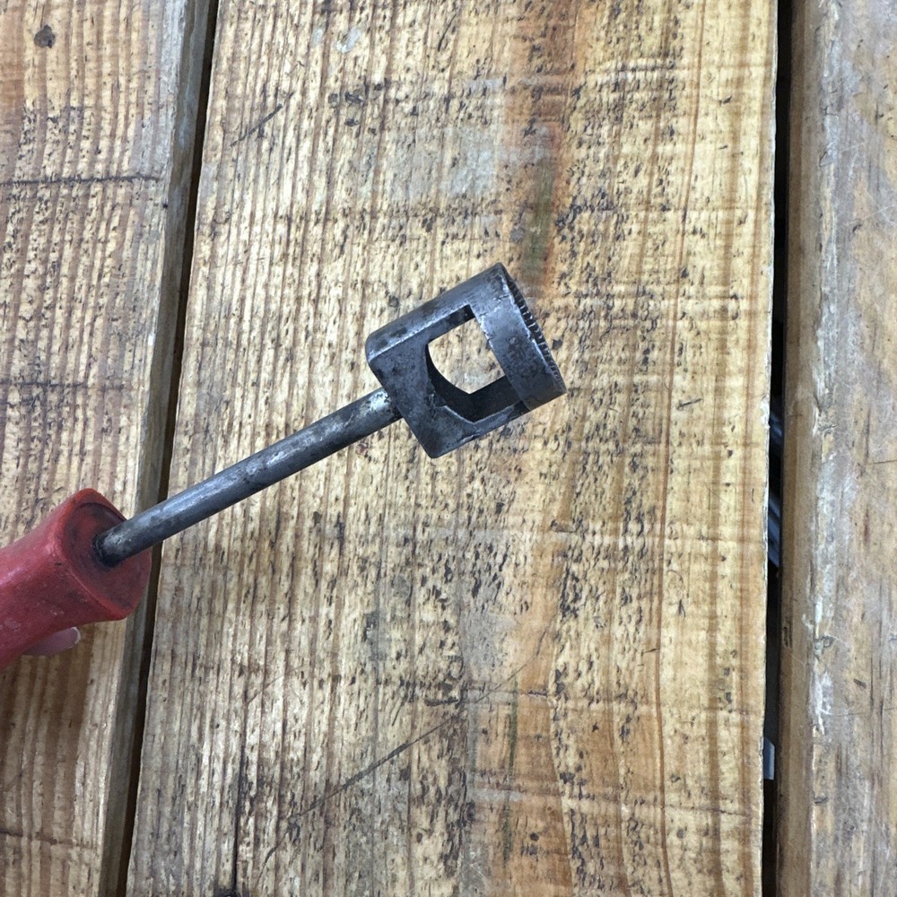 MAC TOOLS BRAKE SPRING RETAINER TOOL RED HARD HANDLE S14A