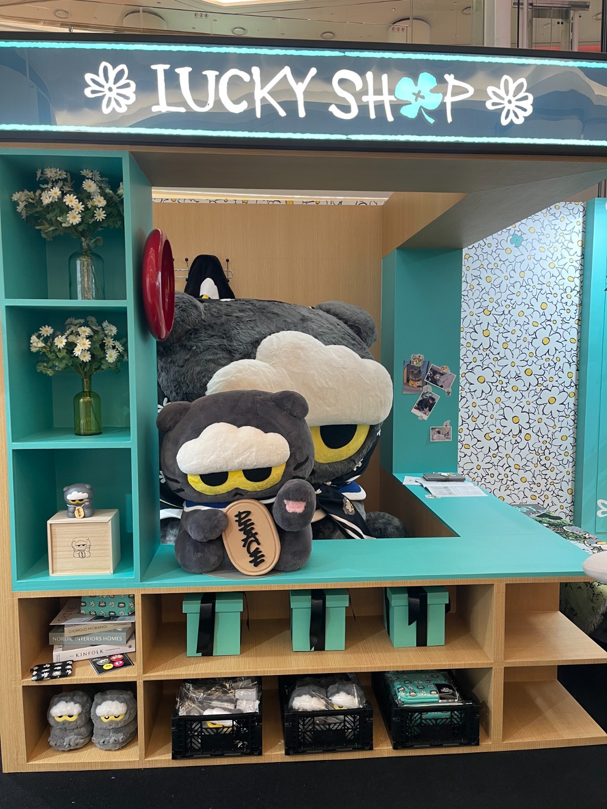 [ON HAND] ZO&FRIENDS LUCKY SHOP POP-UP / G-DRAGON GD